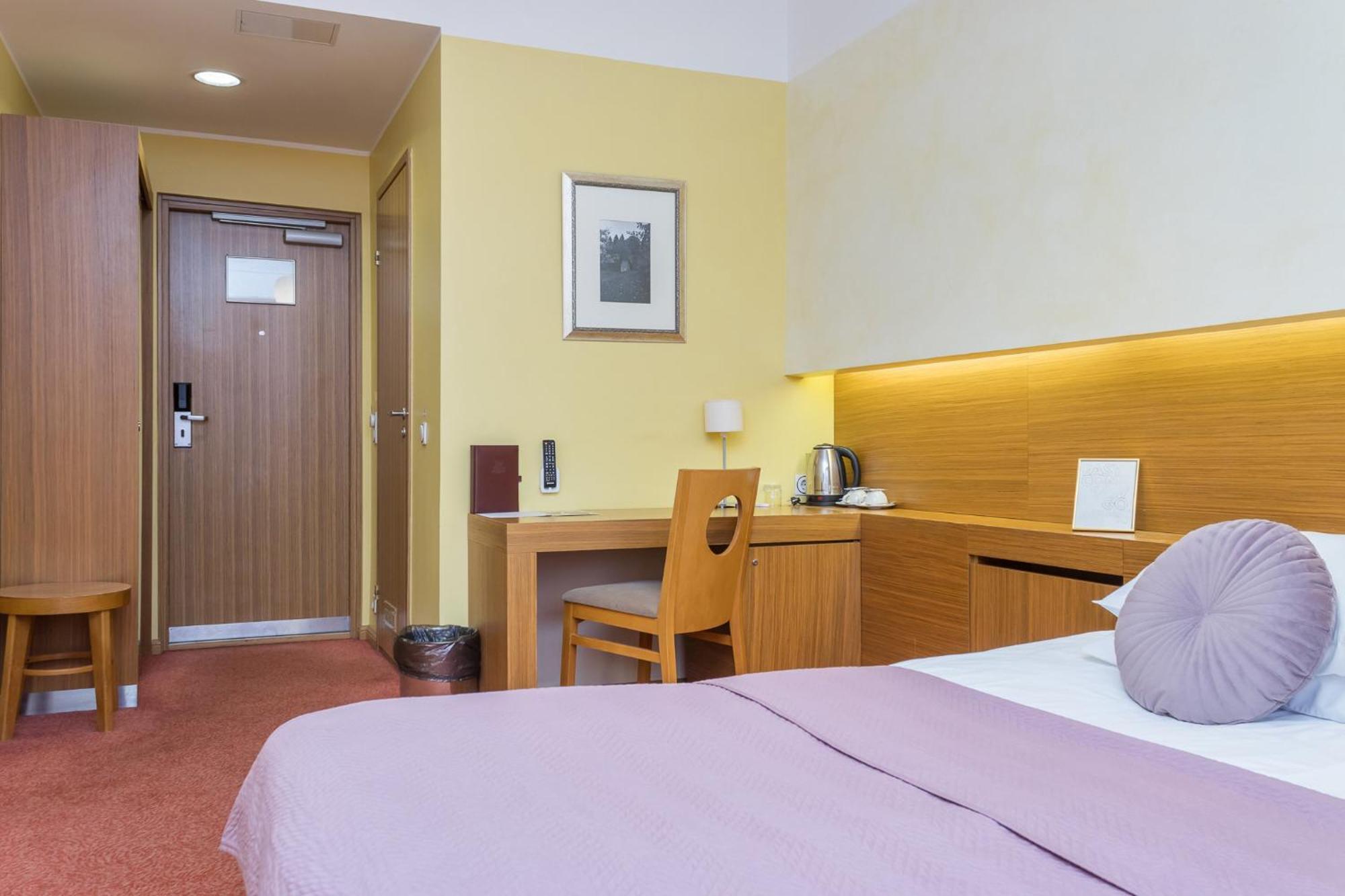 Bern Boutique By Rikas Hotels Талин Екстериор снимка